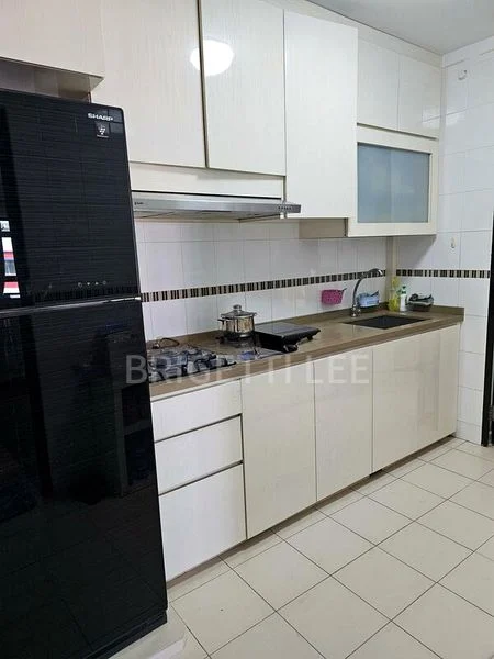 Master Room (HDB) for Rent in  371 Jurong East Street 32 - Image 1