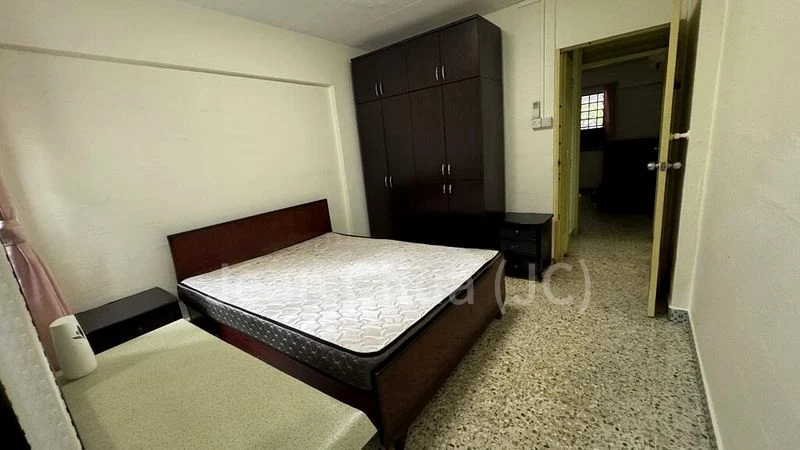 3 Room (3NG) HDB for Rent in  584 Ang Mo Kio Avenue 3 - Image 4