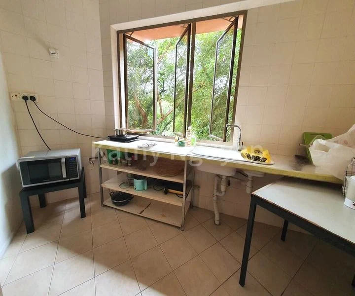 Master Room (Condo) for Rent in  Balmoral Luck - Image 6