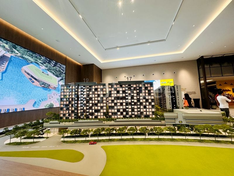 4+1 Bed Condo for Sale in Parktown Residence - Image 33