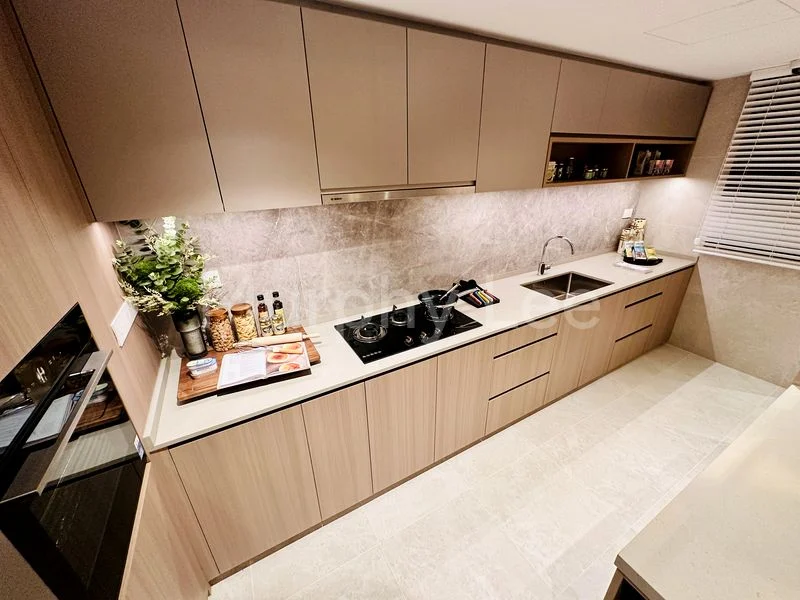 4+1 Bed Condo for Sale in Parktown Residence - Image 38