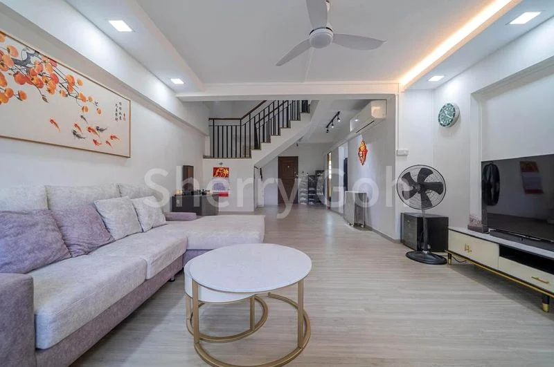 Maisonette HDB for Sale in 238 Hougang Avenue 1 - Image 3