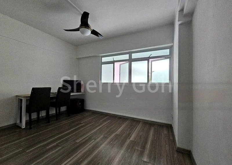 Maisonette HDB for Sale in 238 Hougang Avenue 1 - Image 10