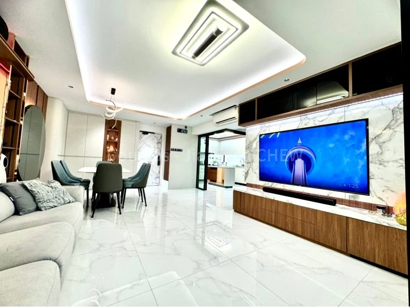 Executive HDB for Sale in  534 Pasir Ris Drive 1 - Image 1