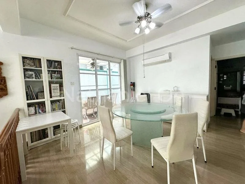 5 Bed Semi-Detached House (Landed) for Sale in  Burgundy Hill - Image 7