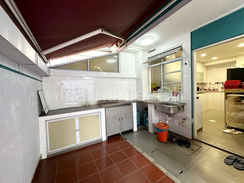 5 Bed Semi-Detached House (Landed) for Sale in  Burgundy Hill - Image 2