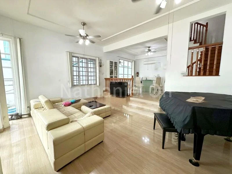 5 Bed Semi-Detached House (Landed) for Sale in  Burgundy Hill - Image 8