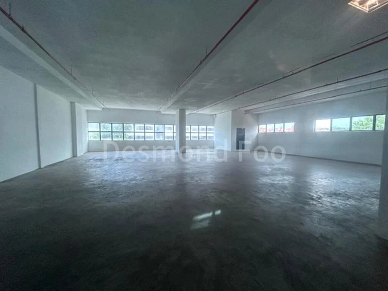 Light Industrial (B1) for Rent: Loyang Industrial Estate - Image 4