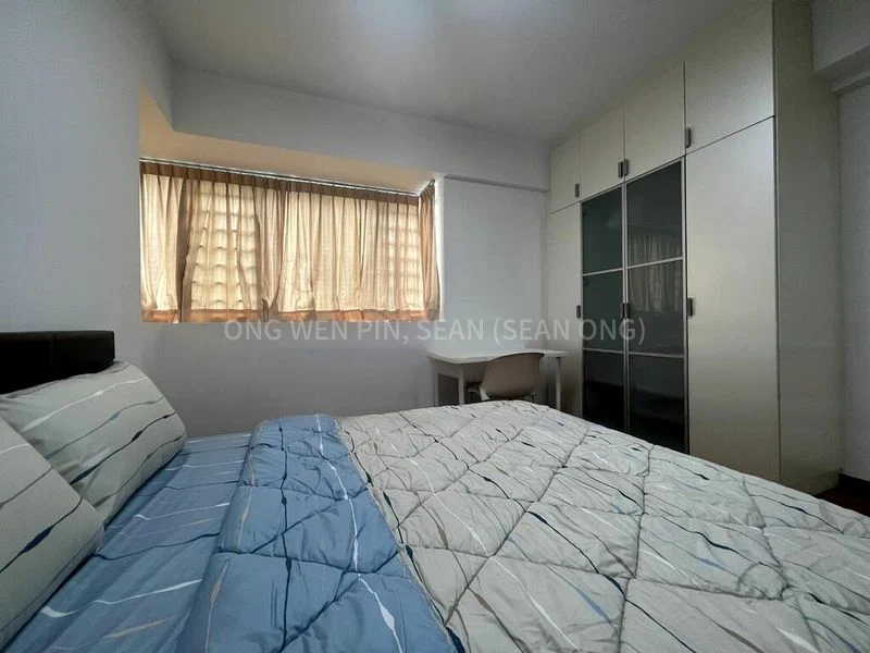 Master Room (Condo) for Rent in  The Warren - Image 2