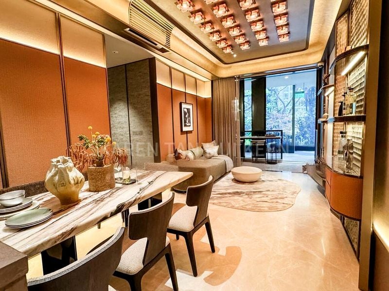 2 Bed Condo for Sale in  UPPERHOUSE at Orchard Boulevard / Orchard Boulevard - Image 1