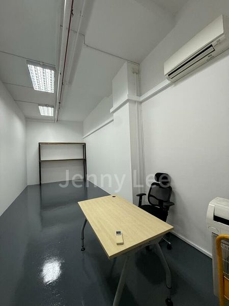 Light Industrial (B1) for Rent: Woodlands 11 - Image 1