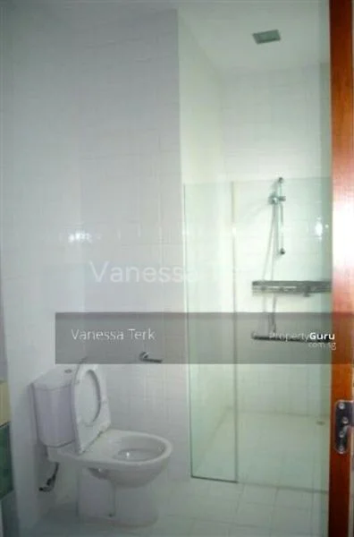 5 Bed Semi-Detached House (Landed) for Rent in  Ban Guan Park - Image 4