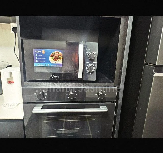 Common Room (HDB) for Rent in 707 Clementi West Street 2 - Image 2