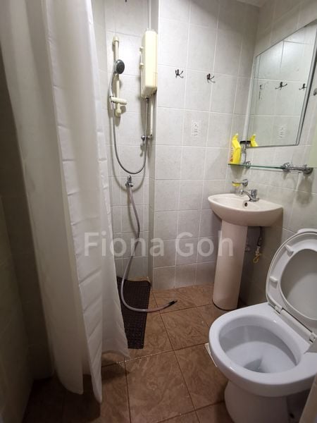 Common Room (Condo) for Rent in Pine Grove - Image 5