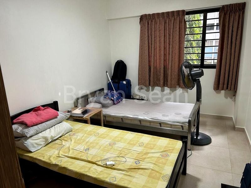 Common Room (HDB) for Rent in  210 Bukit Batok Street 21 - Image 2