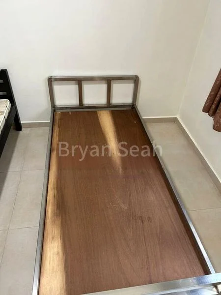 Common Room (HDB) for Rent in  210 Bukit Batok Street 21 - Image 6