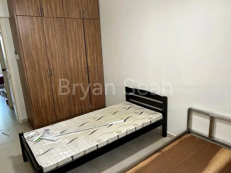 Common Room (HDB) for Rent in  210 Bukit Batok Street 21 - Image 1