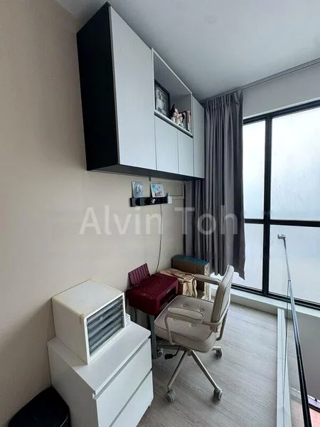 3 Bed Condo for Rent in  Kingsford Waterbay - Image 4