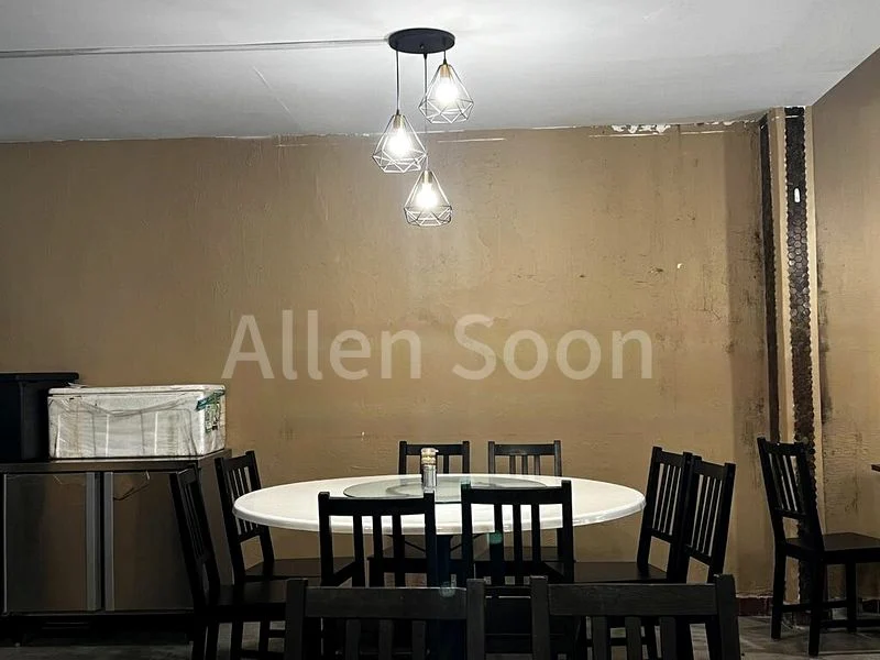 Food & Beverage for Rent: F&B Shop in Prime Bukit Timah - Image 1