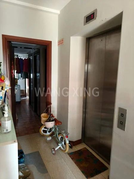 Master Room (Condo) for Rent in  The Mayfair - Image 2