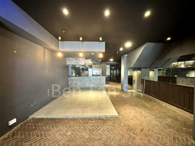 Food & Beverage for Rent: Restaurant & Bar on South Bridge Road - Image 5