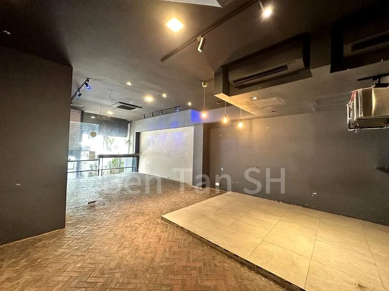 Food & Beverage for Rent: Restaurant & Bar on South Bridge Road - Image 4