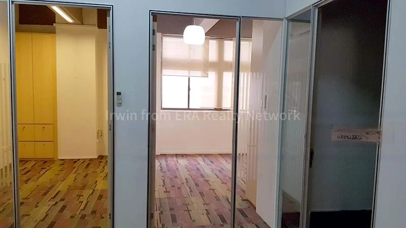 Light Industrial (B1) for Rent: Halcyon 1, 1,200 Sq Ft Unit on Halcyon Way - Image 1