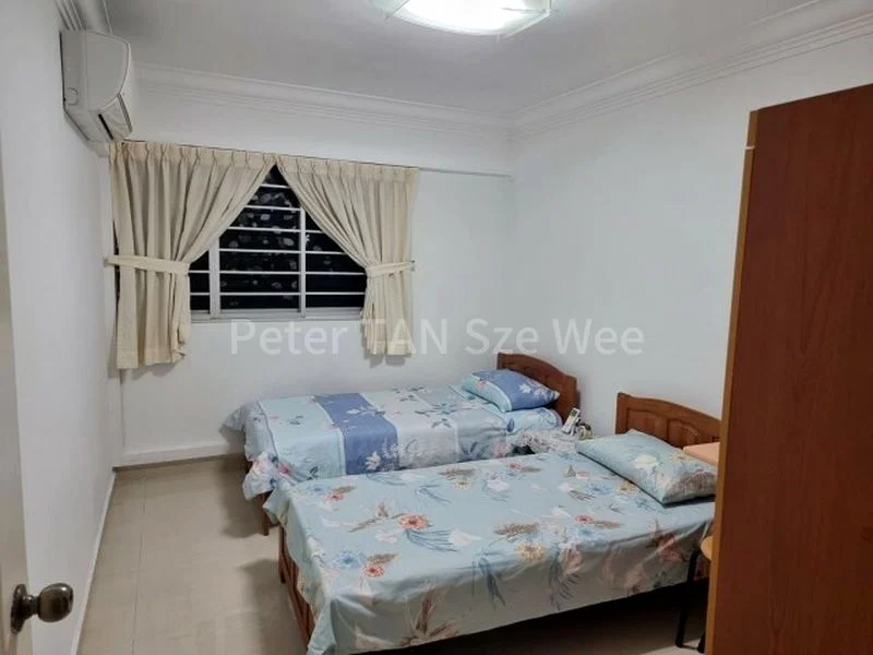Common Room (HDB) for Rent in  230 Bukit Batok East Avenue 3 - Image 1