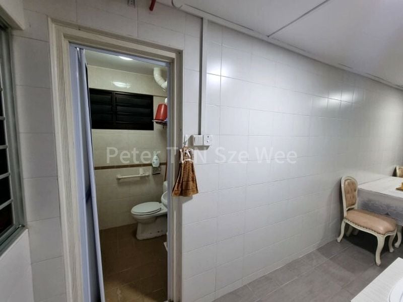 Common Room (HDB) for Rent in  230 Bukit Batok East Avenue 3 - Image 4