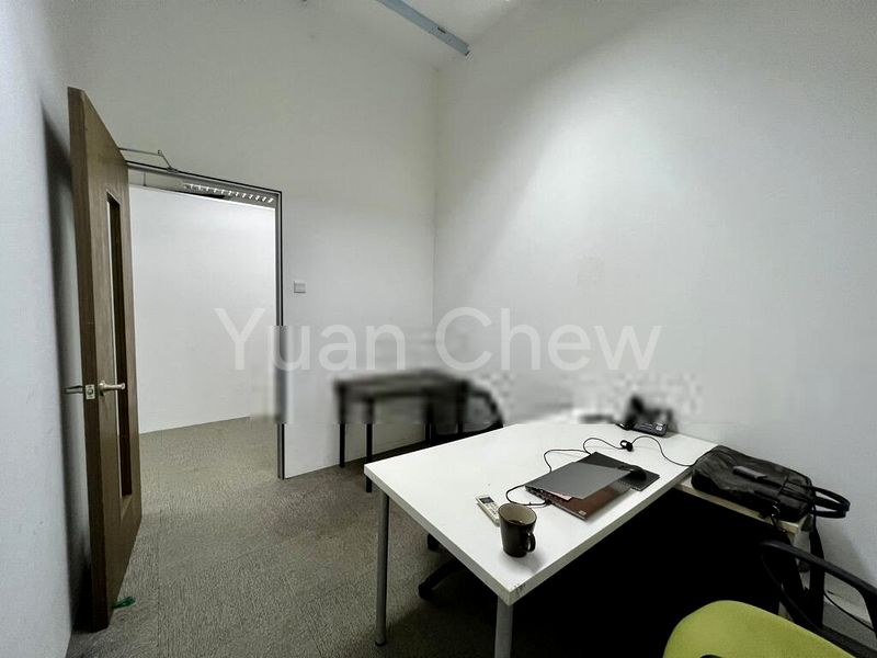 Light Industrial (B1) for Rent: Midview City - Image 4