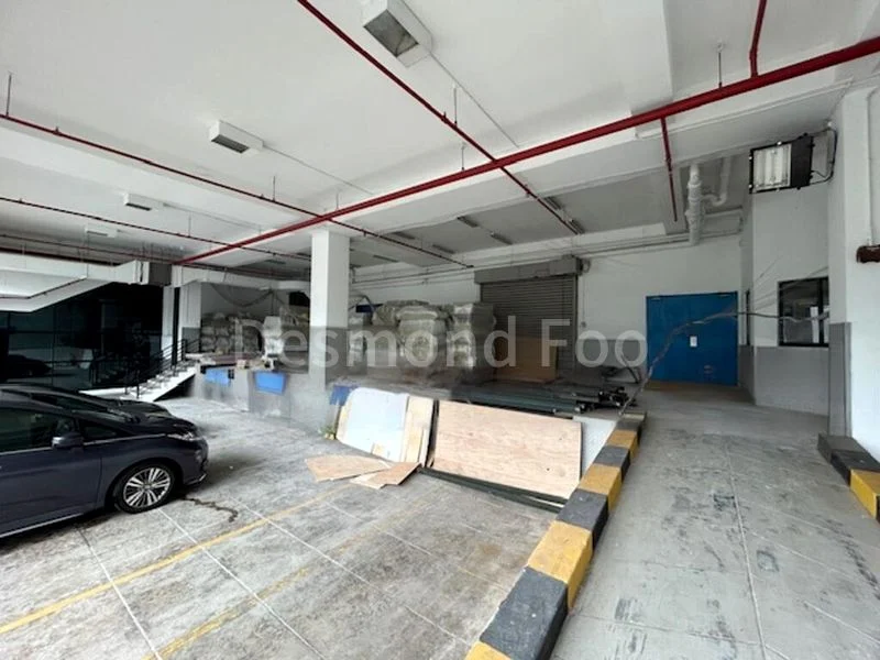 Factory / Workshop (B2) for Rent: Standalone Unit, High Ceiling / Electrical Supply in Tuas - Image 7