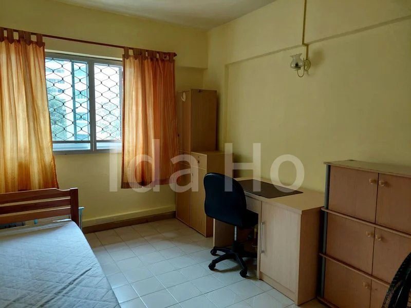Common Room (HDB) for Rent in 118 Clementi Street 13 - Image 1