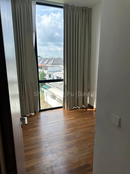 Master Room (Condo) for Rent in  Parc Komo / Komo Shoppes - Image 4