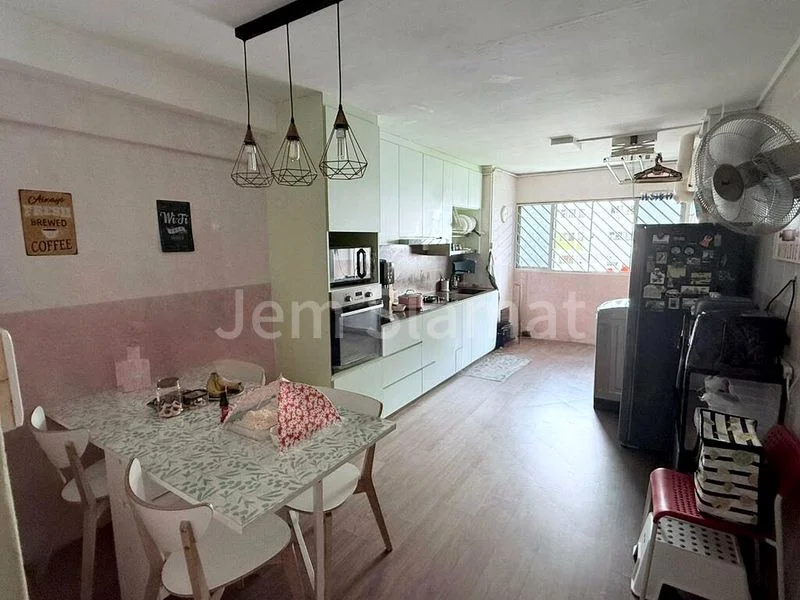 4 Room (4NG) HDB for Rent in  30 Teban Gardens Road - Image 5