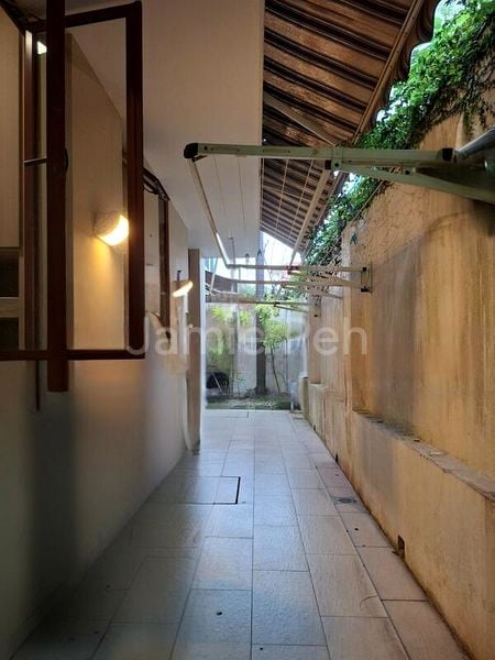 6 Bed Semi-Detached House (Landed) for Rent in Jalan Senang - Image 4