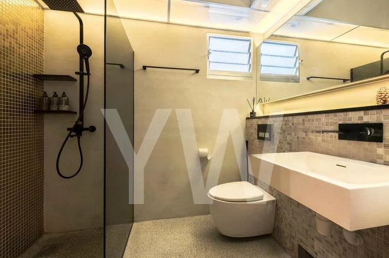 5 Room (5I) HDB for Sale in  443A Bukit Batok West Avenue 8 - Image 6