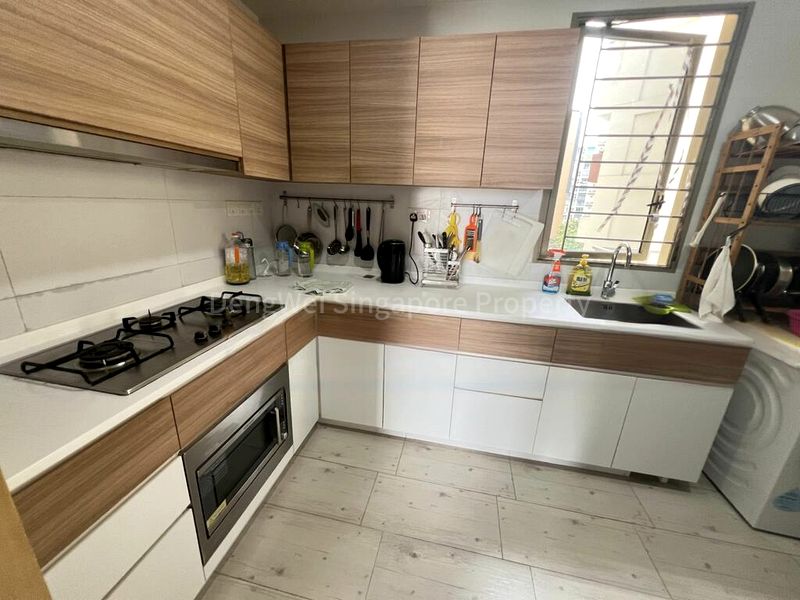 4 Bed Executive Condo for Rent in  Sea Horizon - Image 5