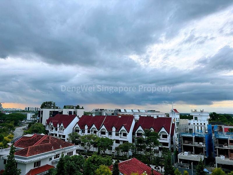 4 Bed Executive Condo for Rent in  Sea Horizon - Image 2