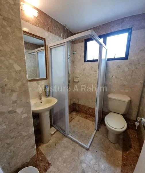 3 Bed Apartment (Condo) for Sale in  Harbourlights - Image 8