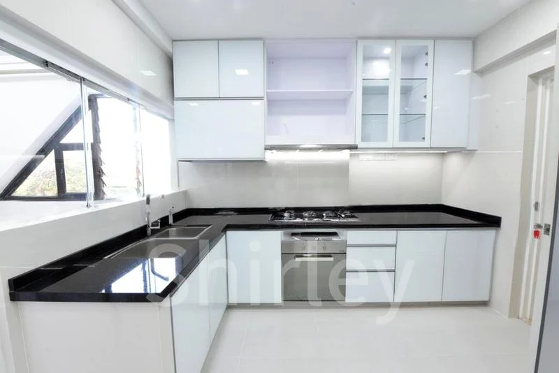 3 Bed Condo for Rent in  Nassim Jade - Image 4