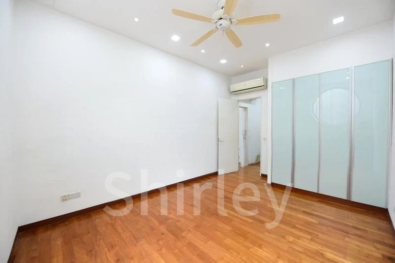 3 Bed Condo for Rent in  Nassim Jade - Image 6