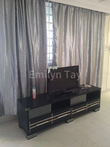 4 Room (4S) HDB for Rent in  515 Hougang Avenue 10 - Image 5