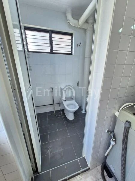 4 Room (4S) HDB for Rent in  515 Hougang Avenue 10 - Image 12