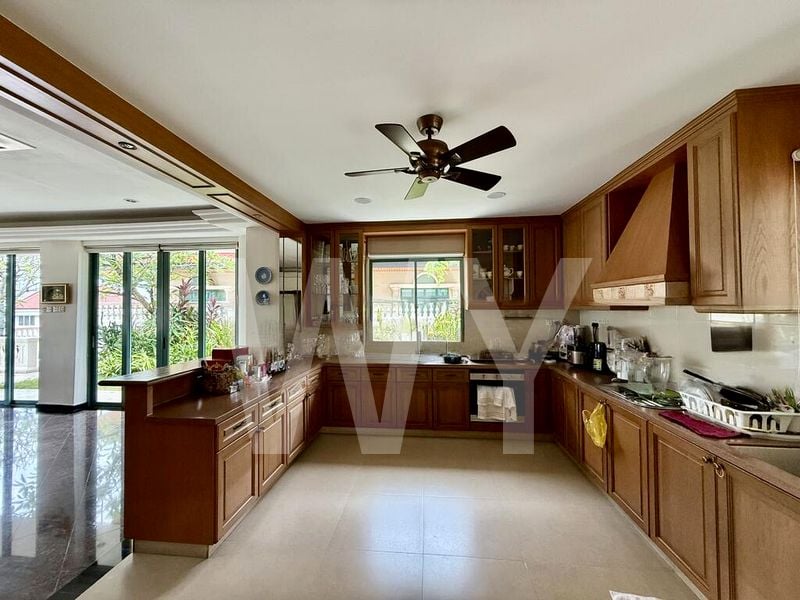 Common Room (Landed) for Rent in  Bedok South Road - Image 7