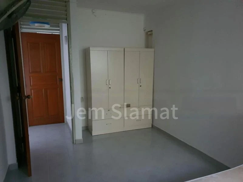 3 Room (3S) HDB for Rent in  237 Serangoon Avenue 3 - Image 3