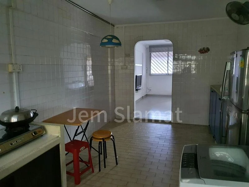 3 Room (3S) HDB for Rent in  237 Serangoon Avenue 3 - Image 5