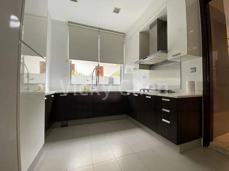 5 Bed Corner Terrace (Landed) for Sale in  Sembawang Hills Estate - Image 4