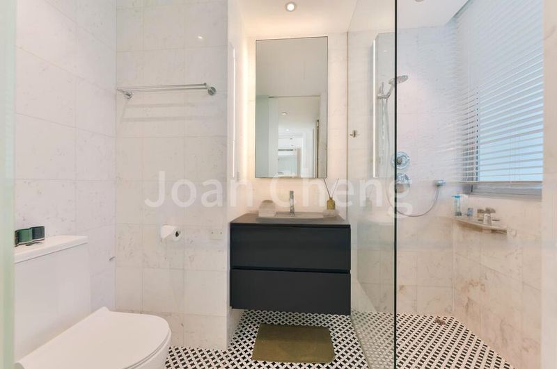 2 Bed Condo for Sale in  Draycott Eight - Image 4