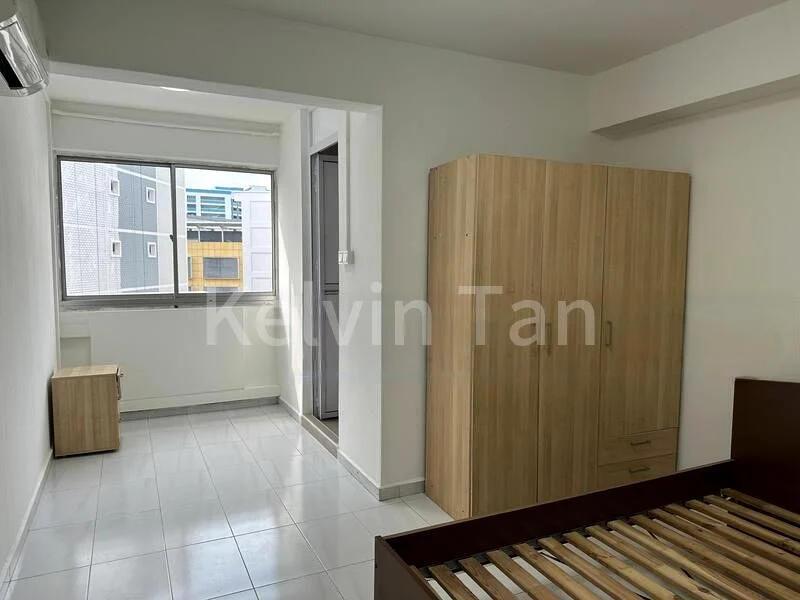 4 Room (4STD) HDB for Rent in  866 Tampines Street 83 - Image 1