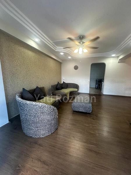 5 Room (5I) HDB for Rent in  851 Jurong West Street 81 - Image 18